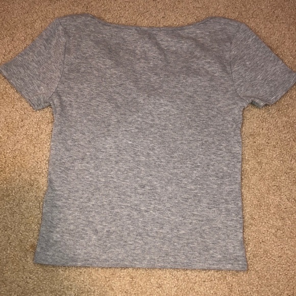 Gray cross front tee - Picture 3 of 3